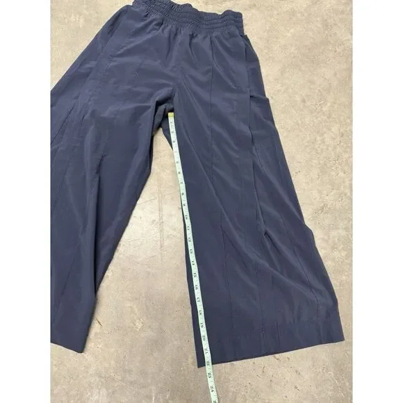 Lululemon Wanderer Culotte.True Navy. Womens. Sz 2 - Picture 5 of 16